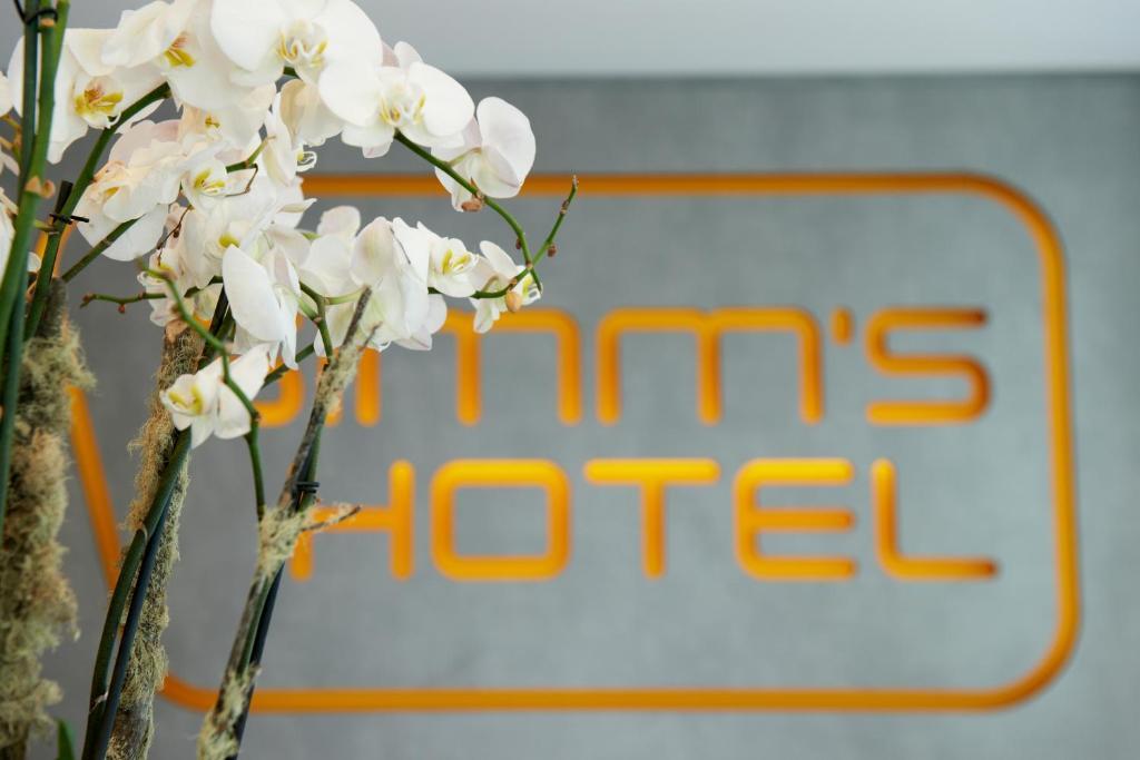 Simm'S Hotel - Cityhotel Next To Metro U3 Відень Екстер'єр фото